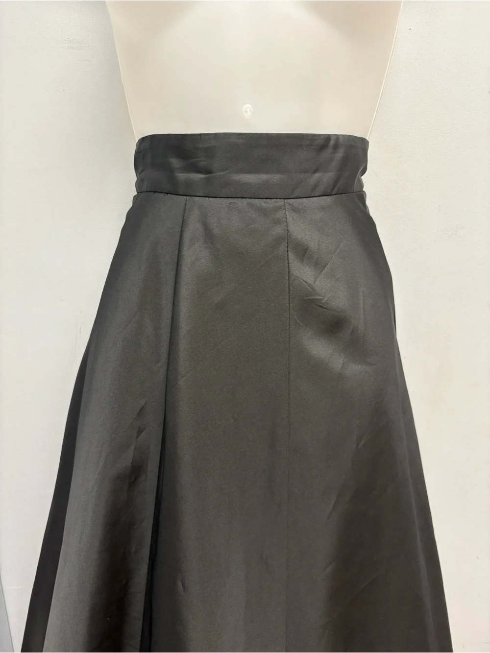 Onyx Nite Black A-Line Tea Length Formal Skirt with Tulle Lining Size M